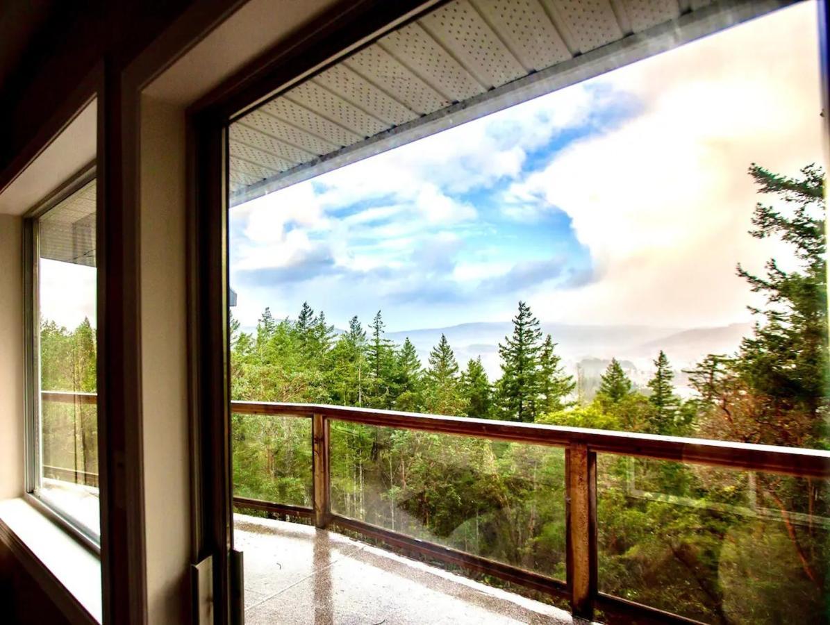 ויקטוריה Stunning Home With Amazing Views Near The City מראה חיצוני תמונה