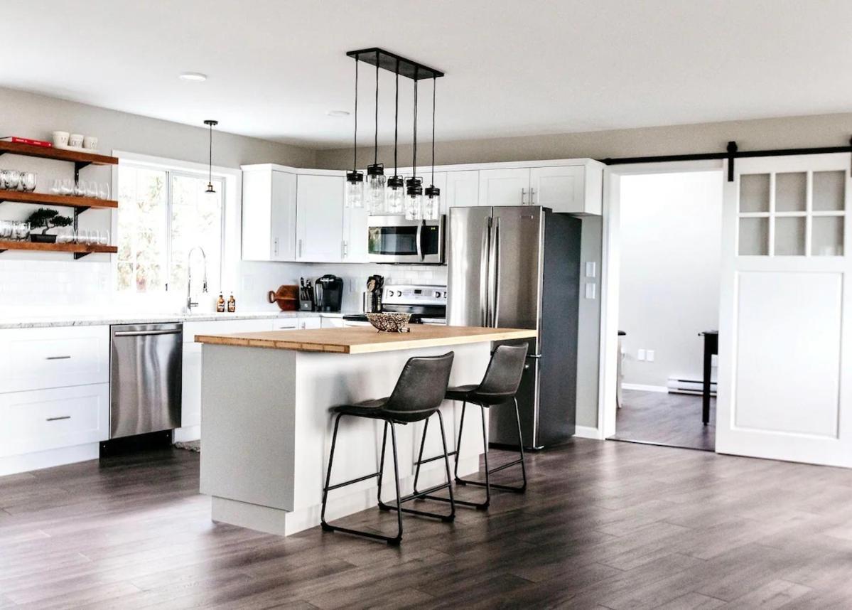 ויקטוריה Stunning Home With Amazing Views Near The City מראה חיצוני תמונה